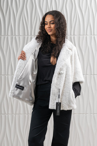 Elegant mink fur coat for a refined look