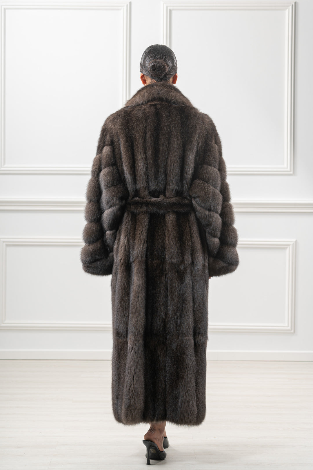 Manzari Carbonio Russian sable fur coat for a timeless look