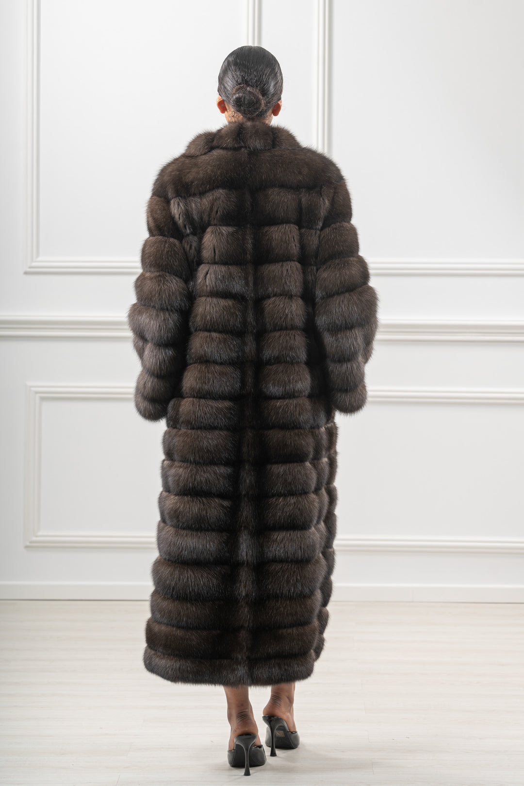 High-quality Carbonio Russian sable fur coat for luxury lovers
