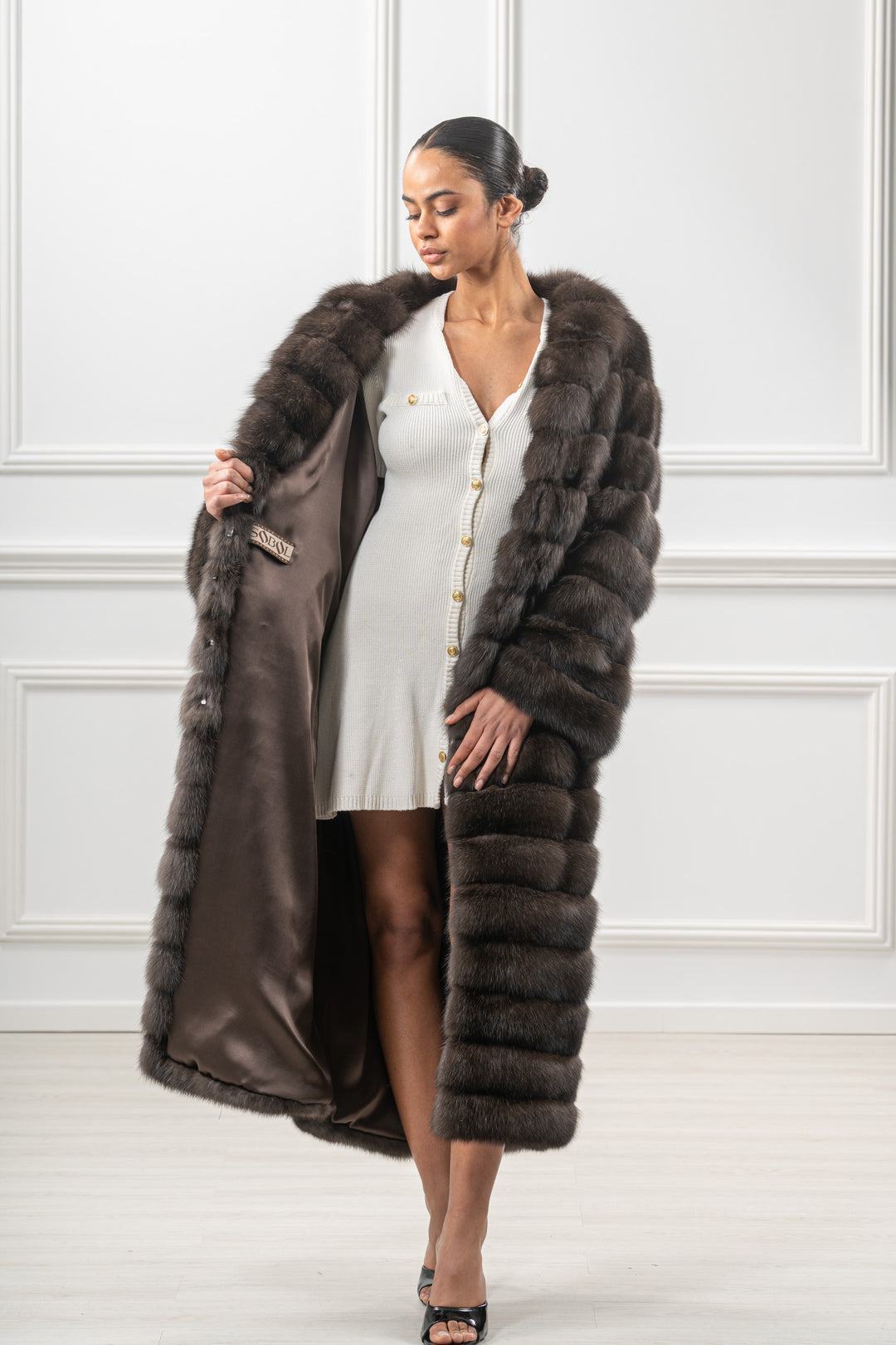 Premium Carbonio Russian sable fur coat for winter fashion