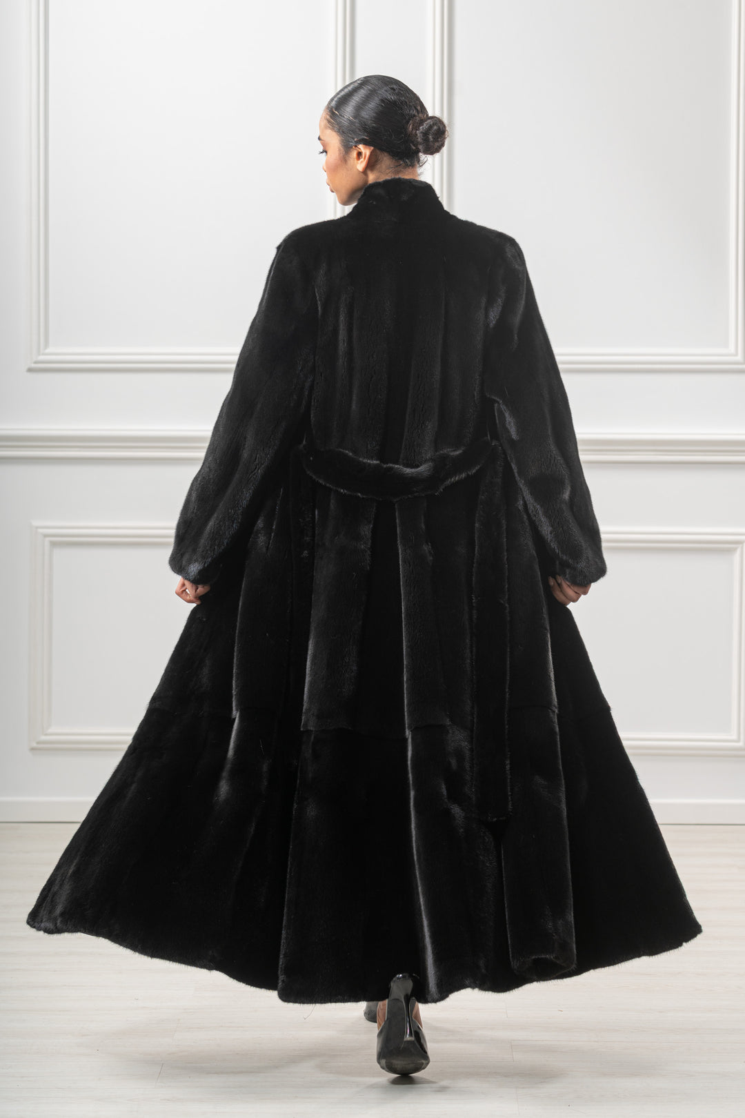 High-quality Black Velvet Mink fur coat for luxury lovers