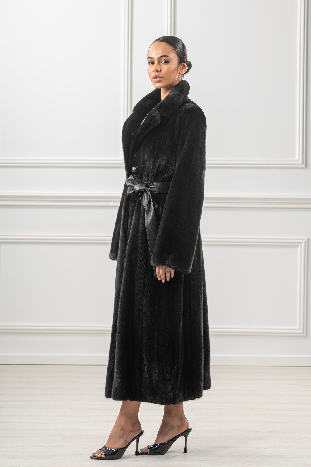 Manzari Black Mink fur coat for timeless elegance
