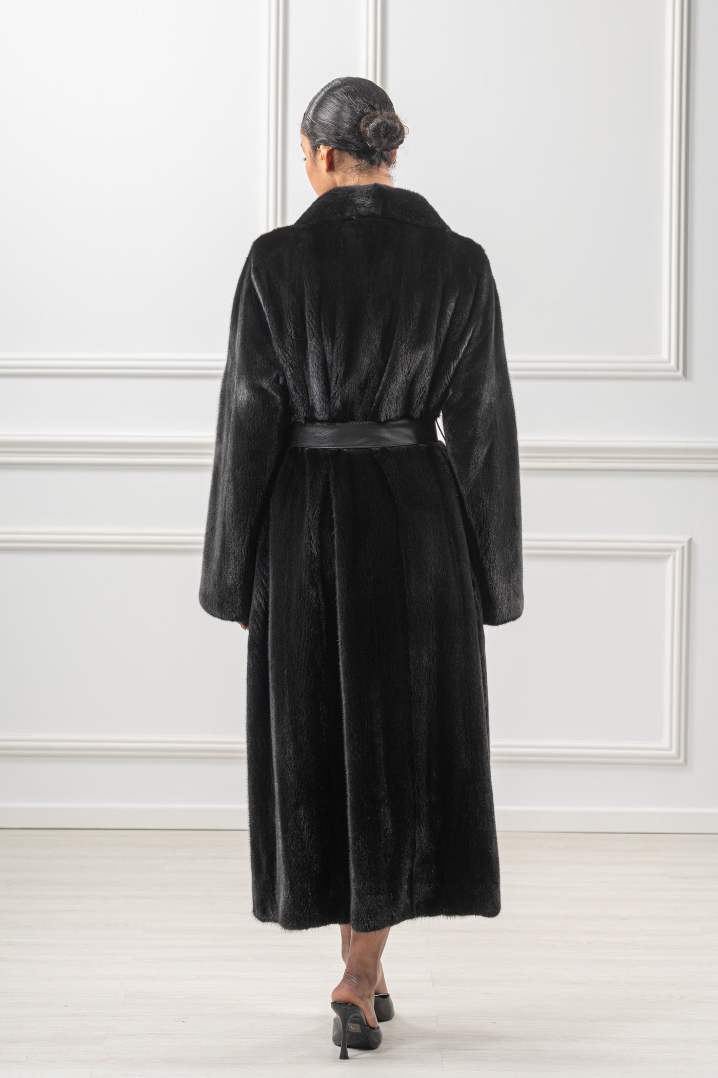 Premium mink fur coat for a sophisticated style