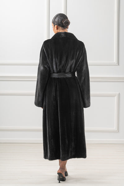 Premium mink fur coat for a sophisticated style