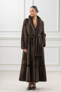 Manzari Star Light Mink fur coat with a modern touch