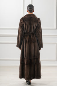 Manzari Star Light Mink fur coat for a timeless appeal