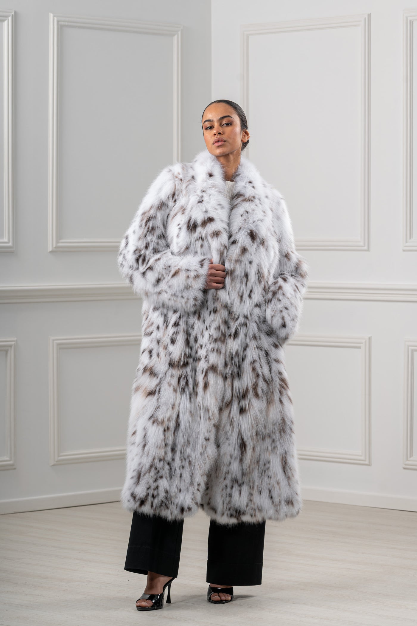 BOBCAT FULL BELLY NATURAL LONG HAIR COAT L/O 0910?21M492