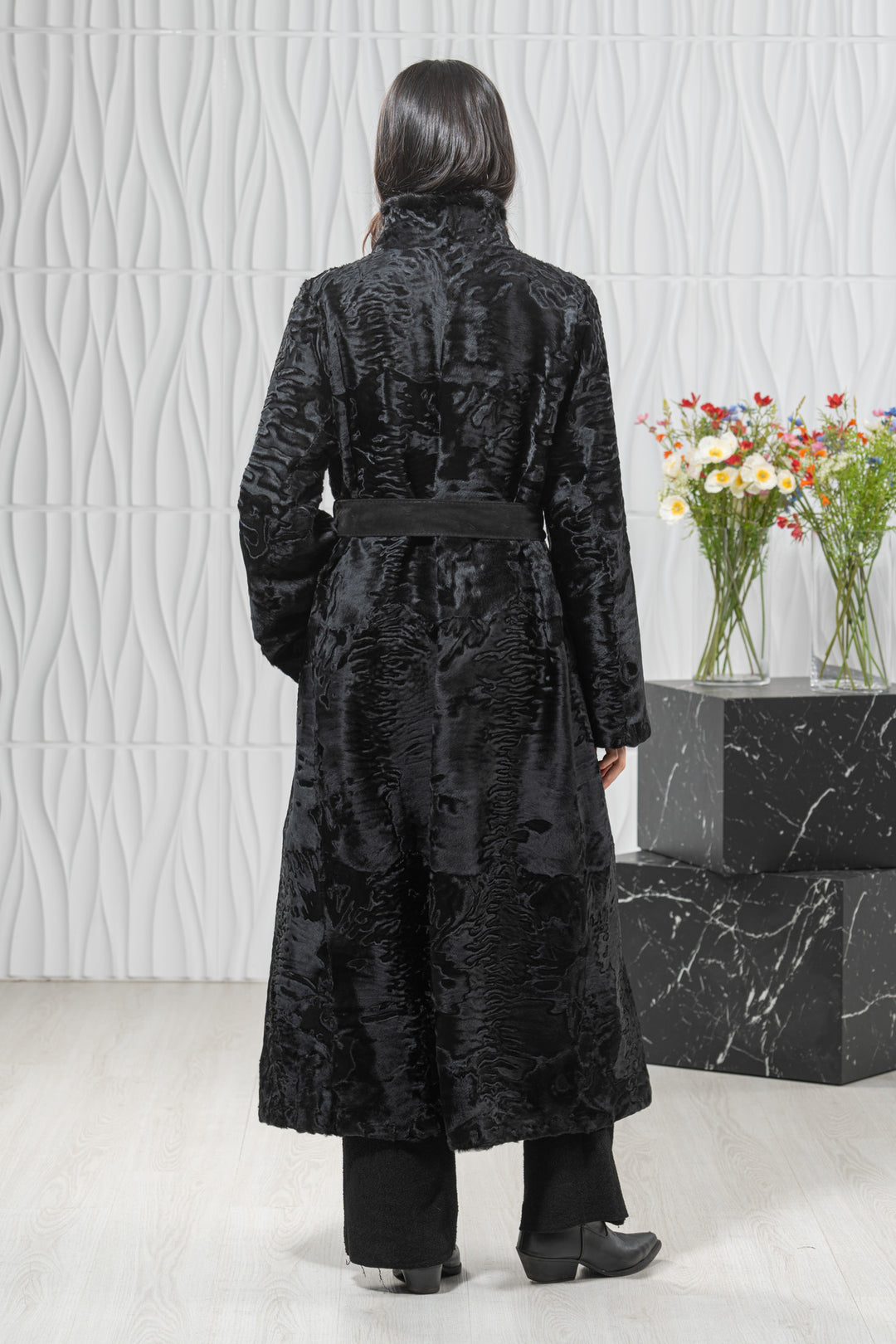 Swakara Skin Black Long Hair Coat S/S 22M7950