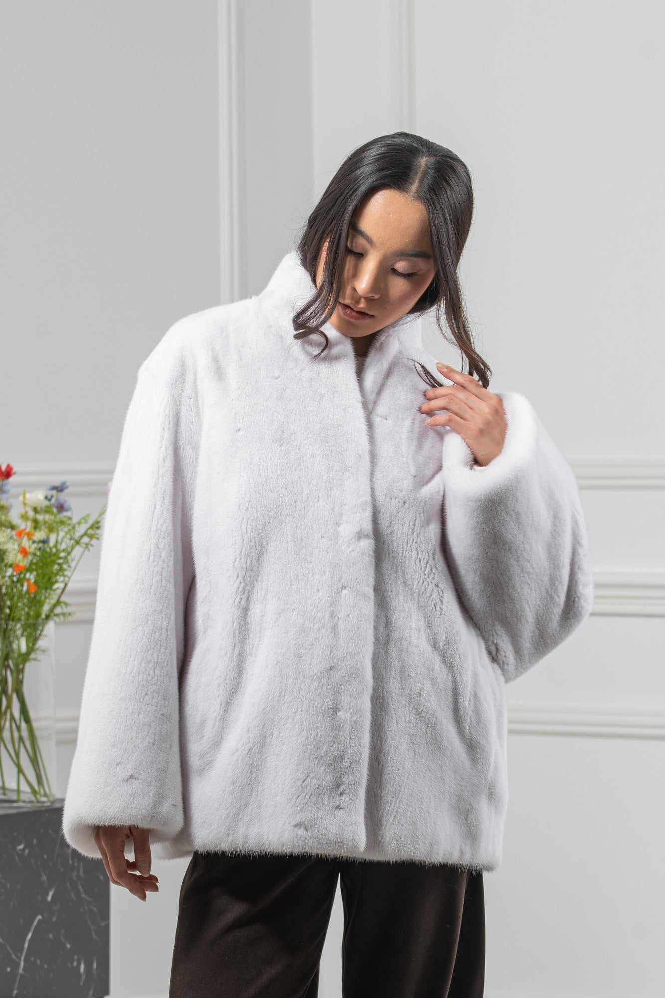 White Mink Fur Short Jacket - Women's Velvet Short Jacket L/O 24M4133