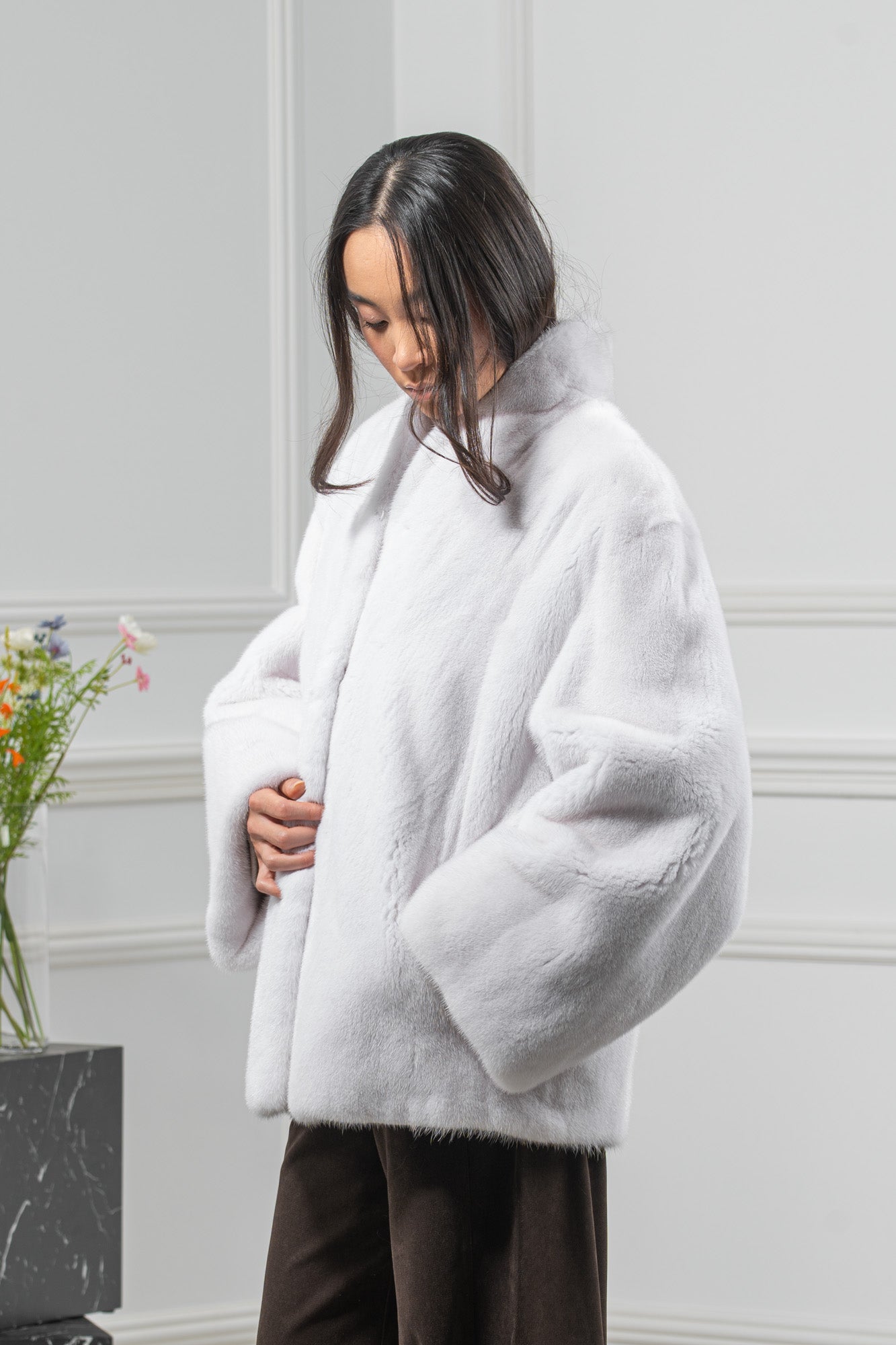 White Mink Fur Short Jacket - Women's Velvet Short Jacket L/O 24M4133