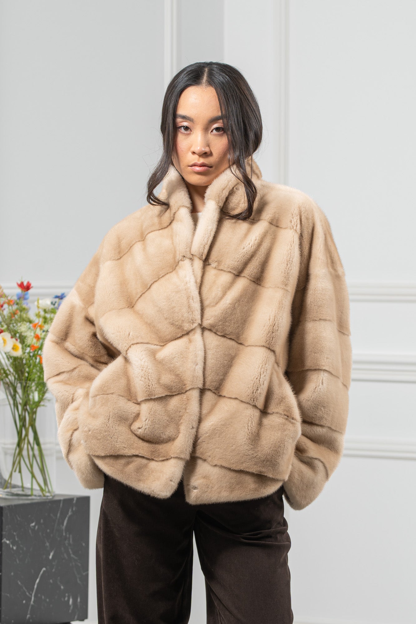 Palomino Mink Fur Short Jacket - Women's Velvet Short Jacket A/K 25M5486