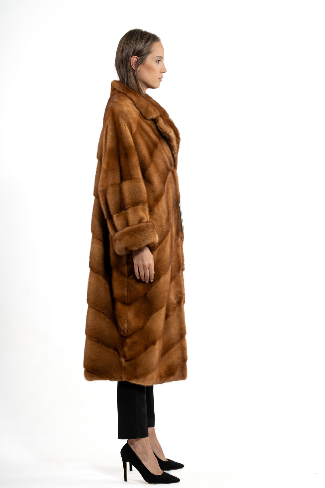 High-quality Gold Mink fur coat for luxury lovers