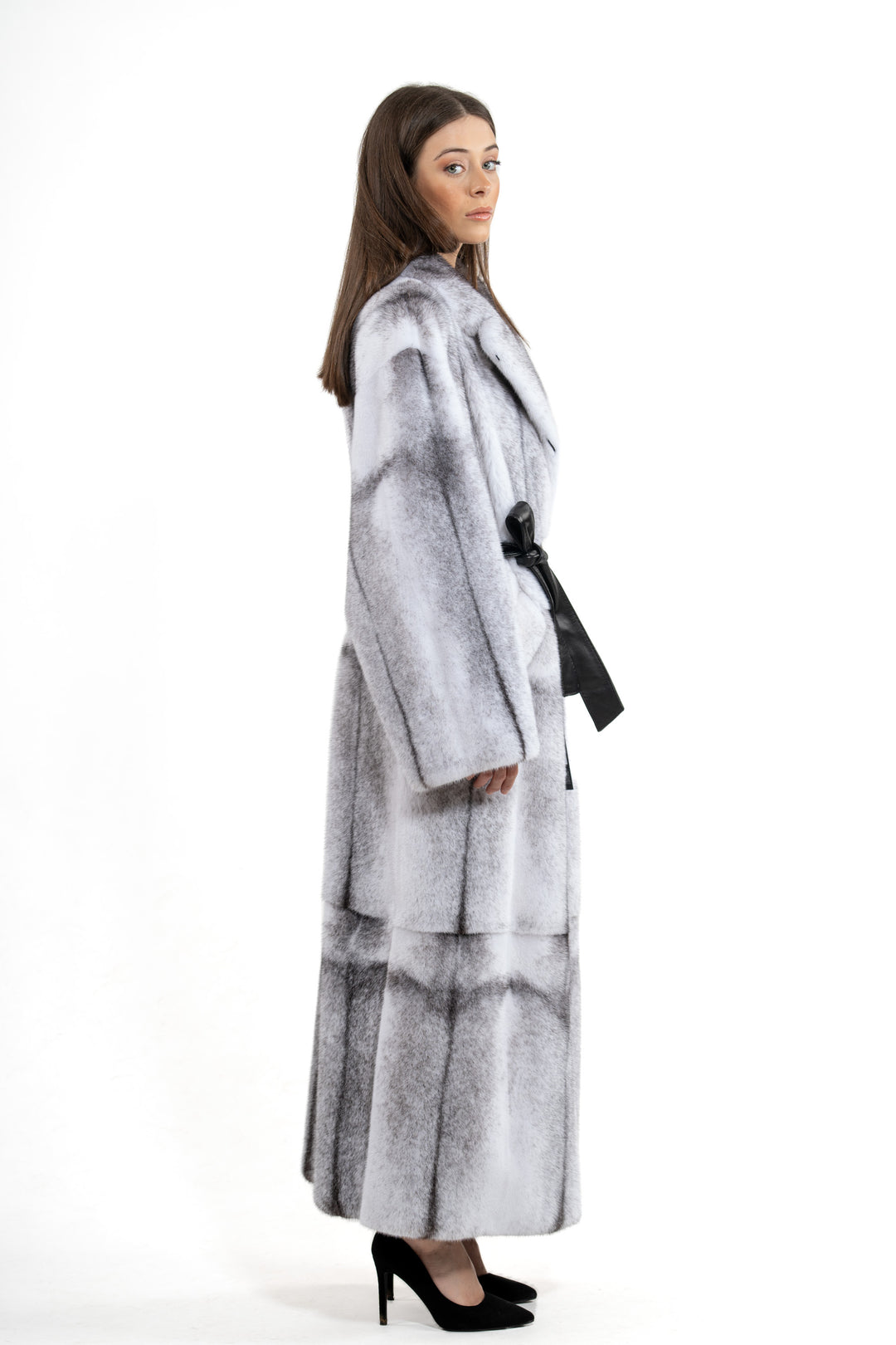 Classic Blackcross Mink fur coat by manzari