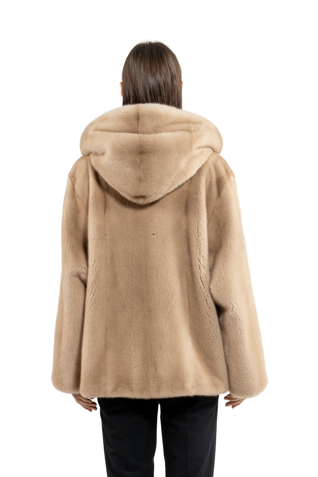Manzari Palomino Mink fur coat with a modern touch