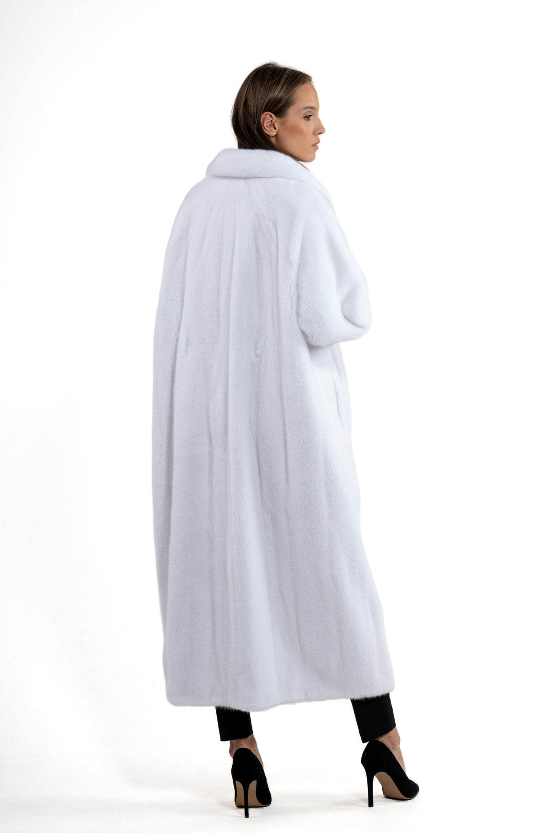 Mink Male White Velvet Coat L/O 25M5485?S20