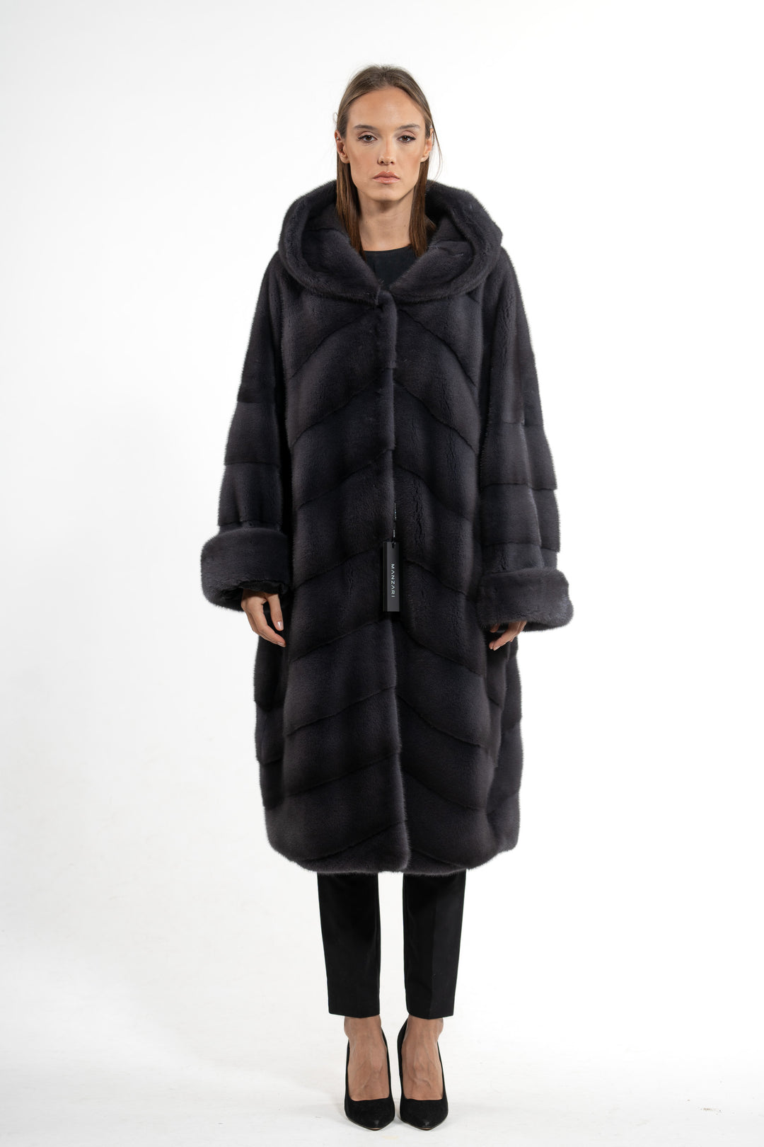 Chic Grafite Mink fur coat by manzari for a bold statement