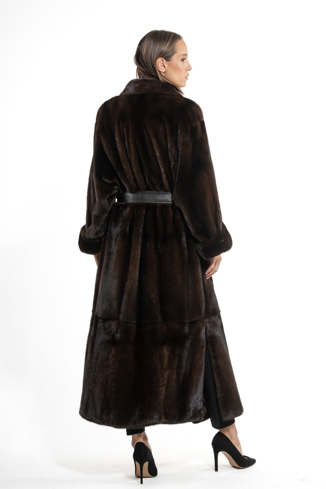 High-quality Mahogany Mink fur coat for luxury lovers