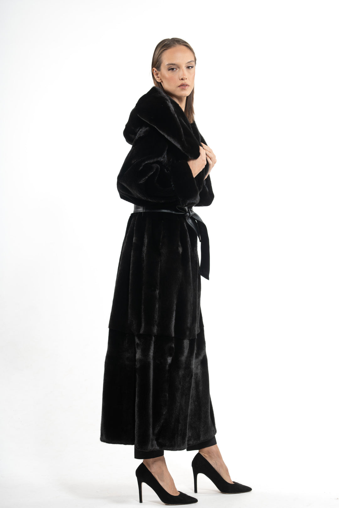 Manzari Blackglama Mink fur coat for timeless elegance
