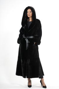 High-quality Blackglama Mink fur coat for luxury lovers