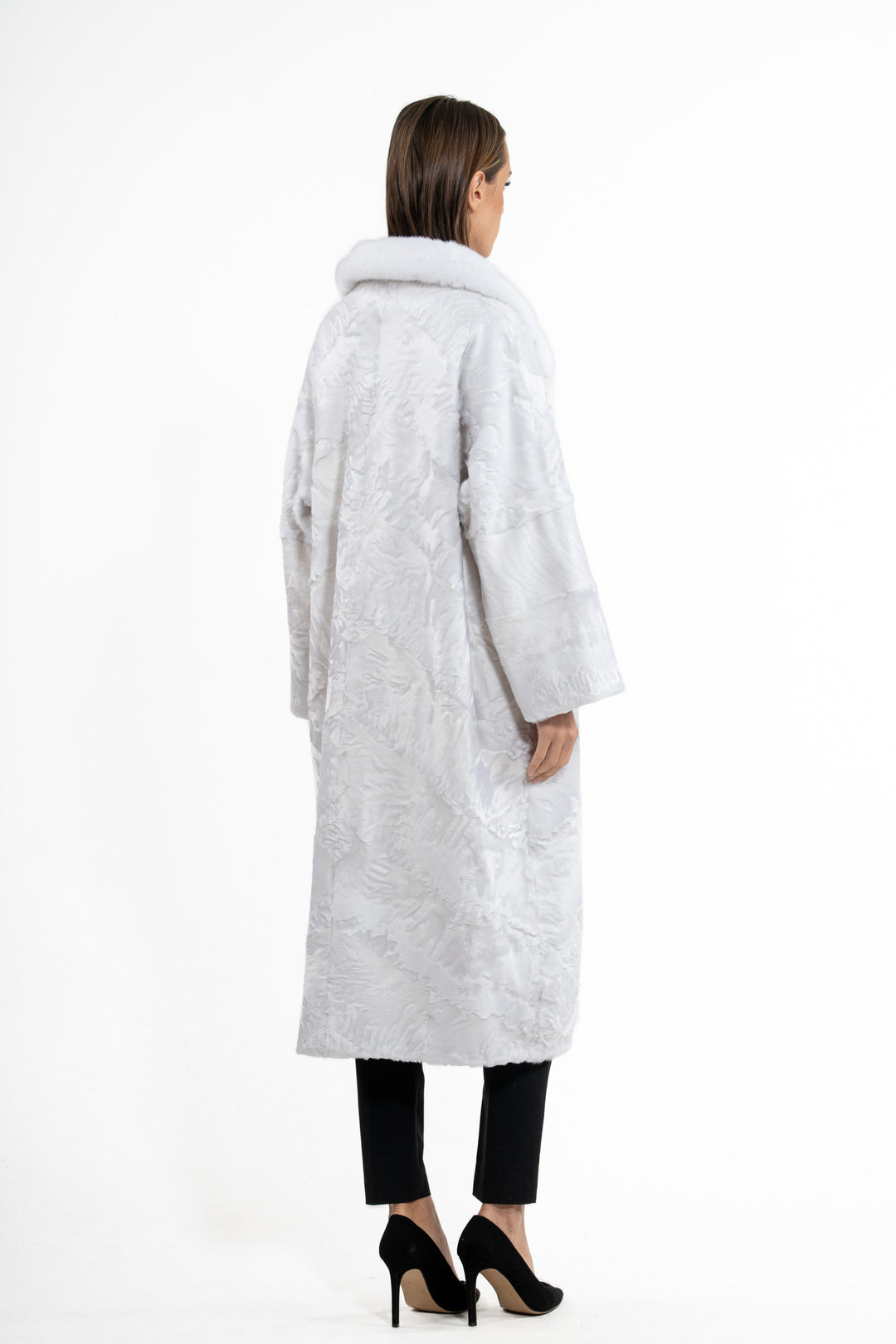 Elegant White Swakara fur coat for modern fashion