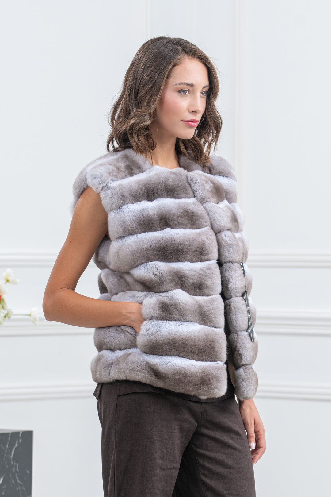 Dark Beige Chinchilla Fur Short Vest - Women&