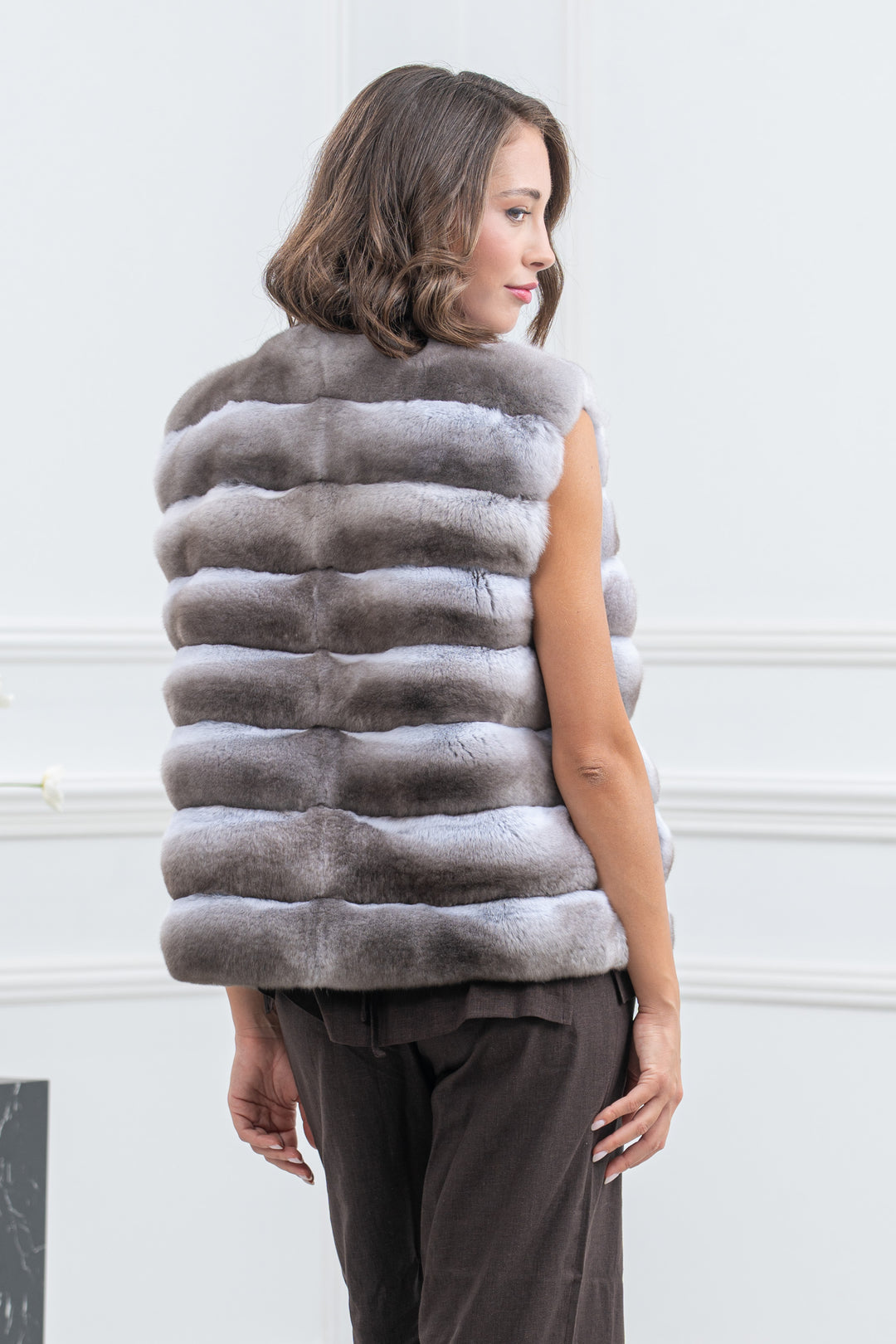 Dark Beige Chinchilla Fur Short Vest - Women&