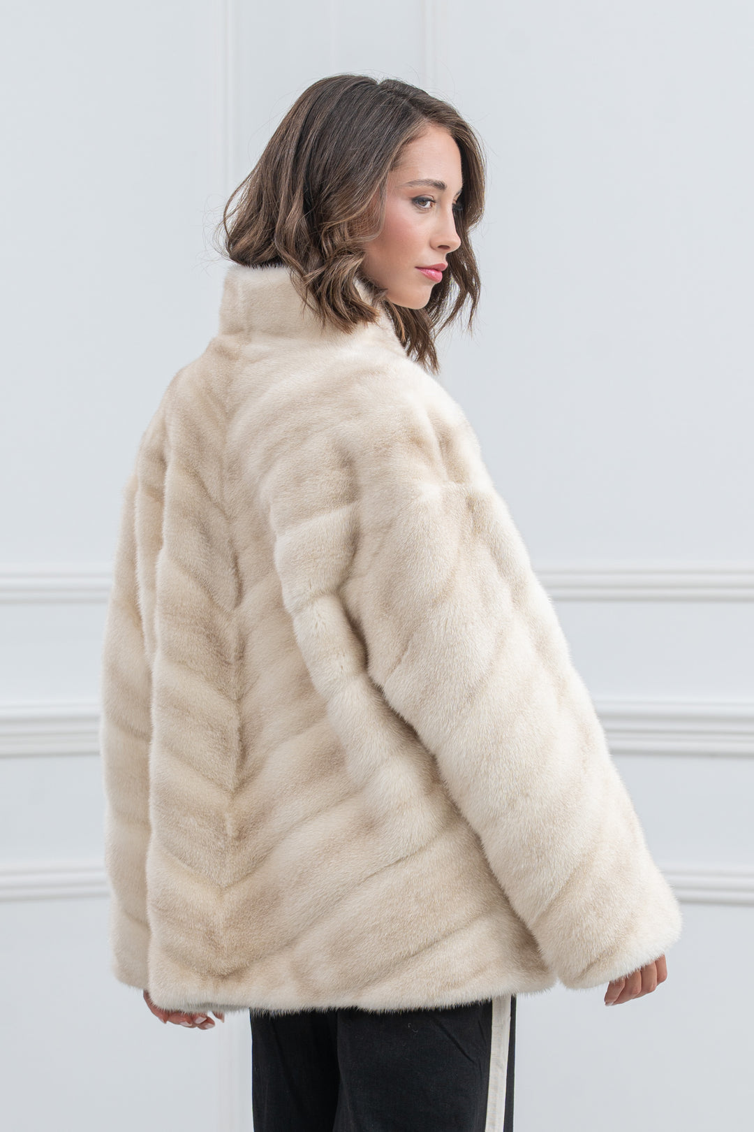Cinnamon Mink Fur Short Vest - Women&