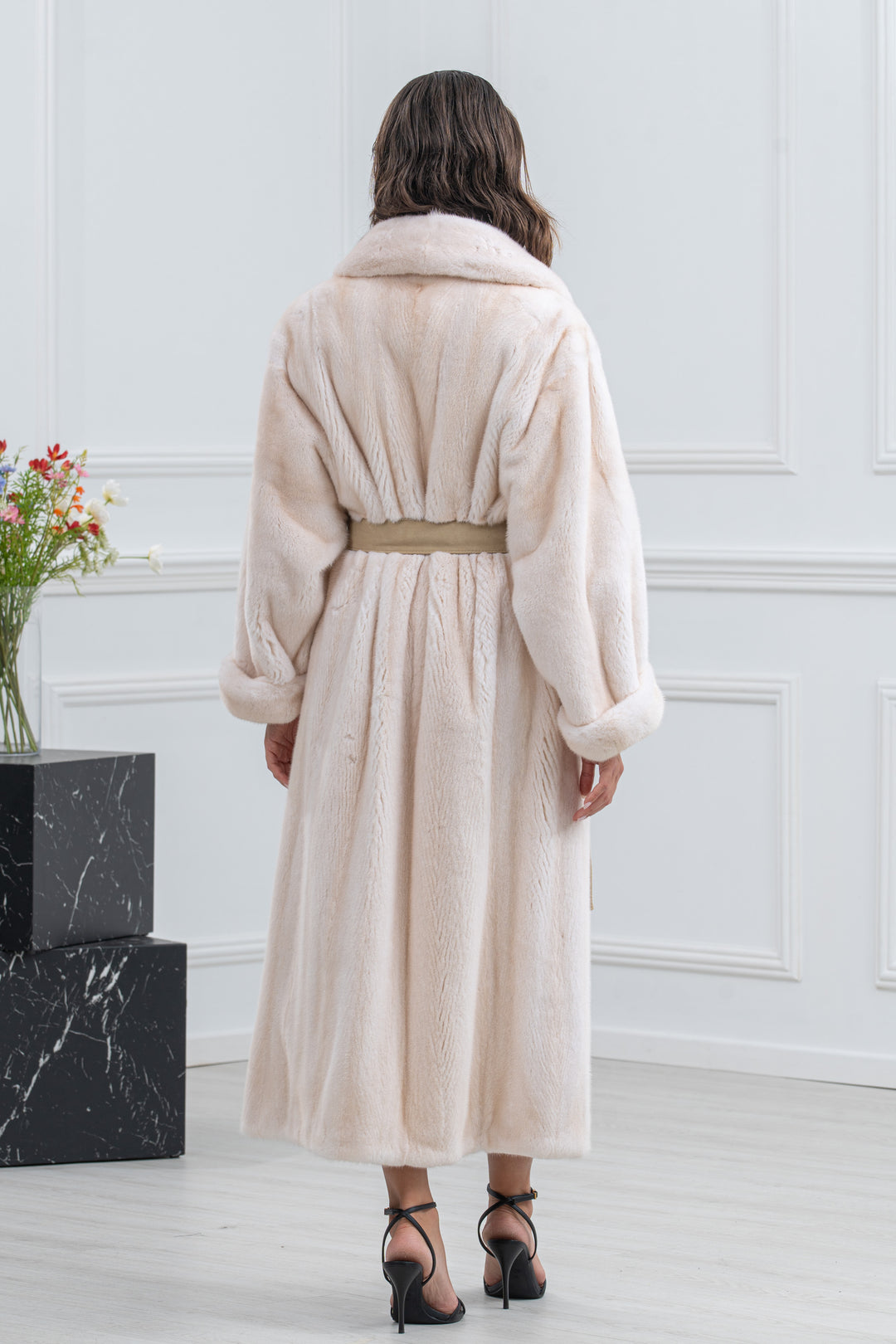 Pearl Mink Fur Coat - Women&