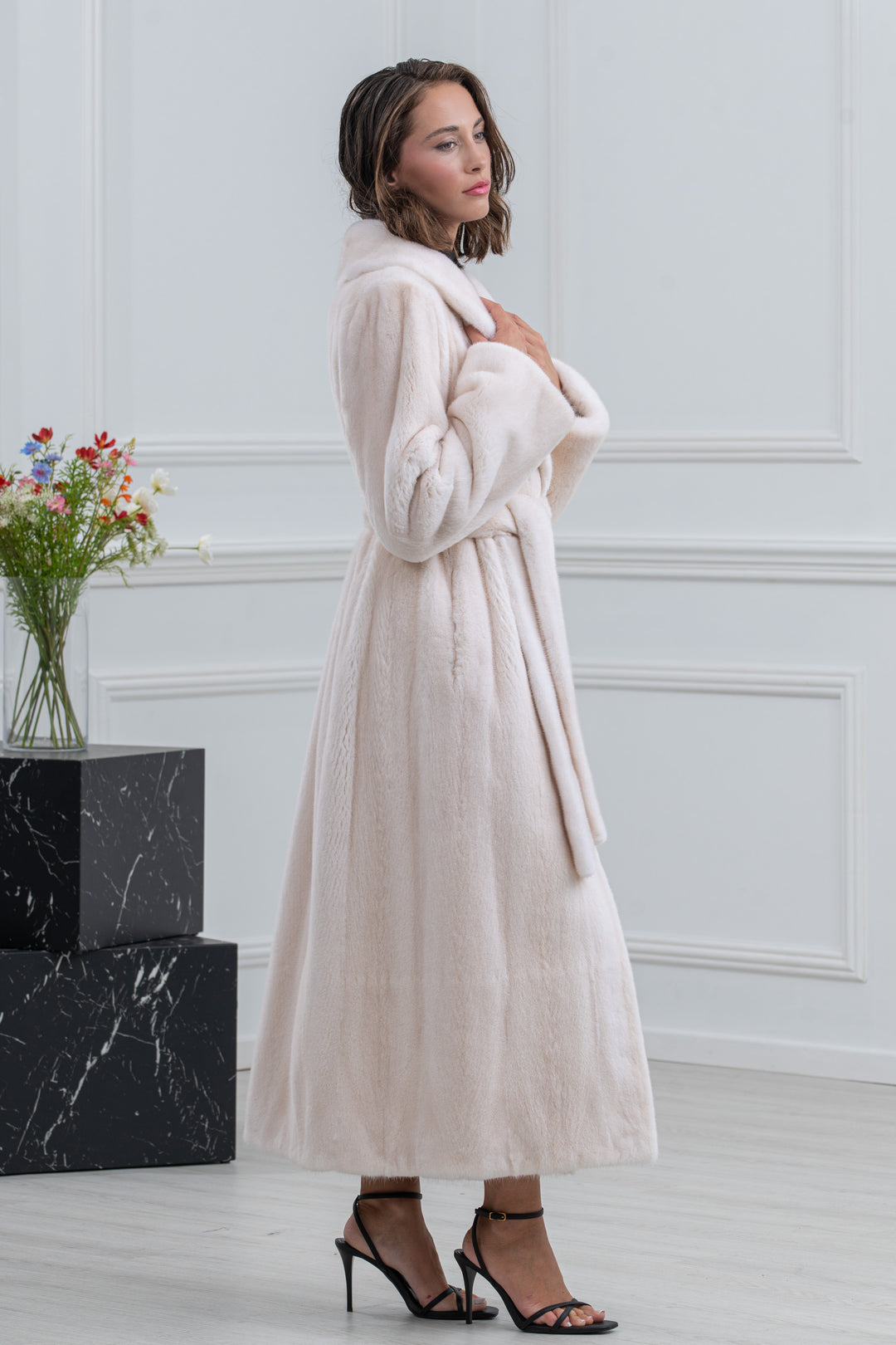 Pearl Mink Fur Coat - Women&