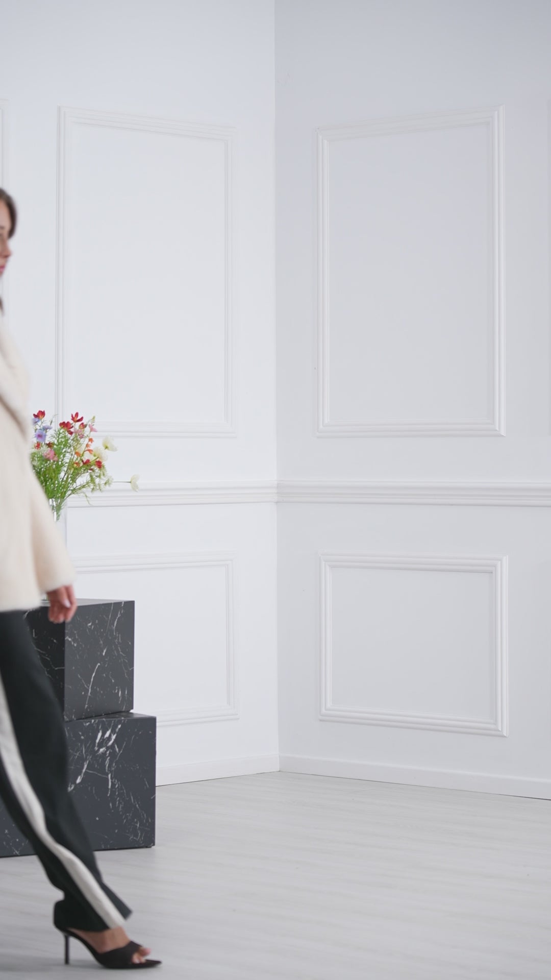 Pearl Mink Fur Short Jacket - Women&