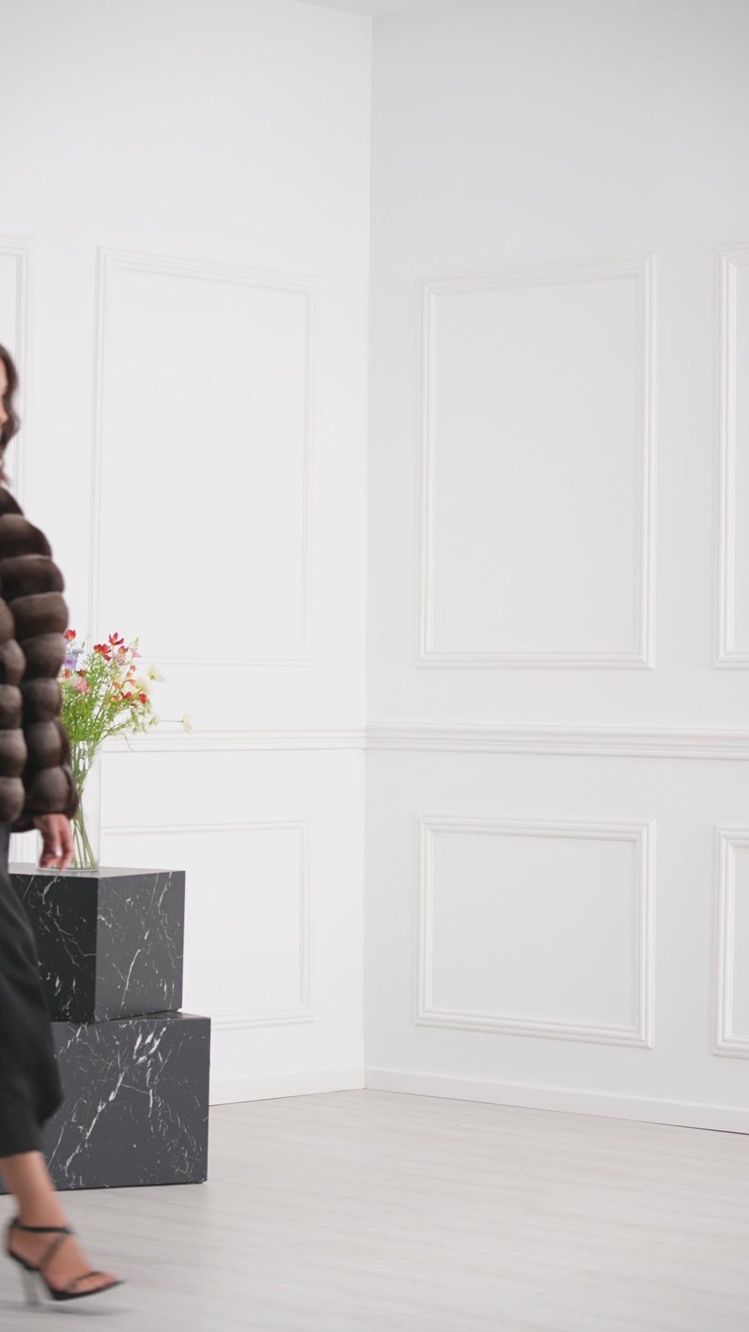 Burgundy Chinchilla Fur Short Jacket - Women&