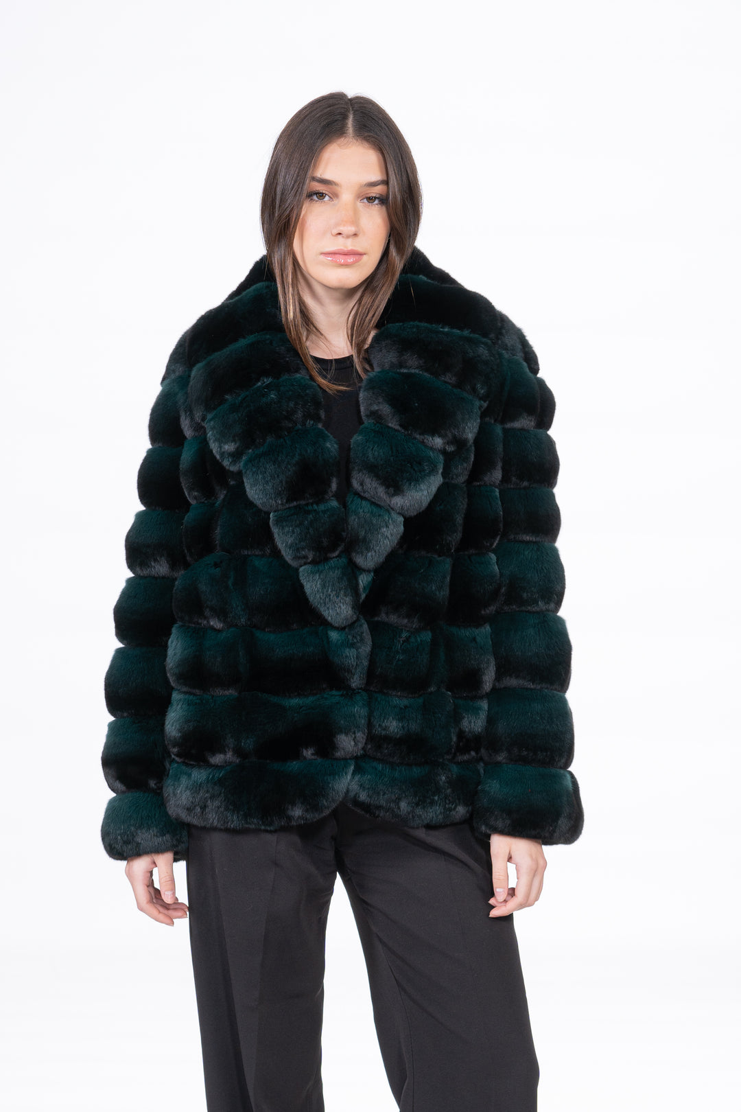 Elegant Amazonia Chinchilla fur coat for a refined look