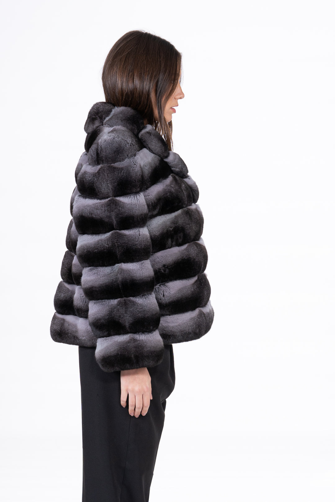 Elegant Ash Chinchilla fur coat for a refined look