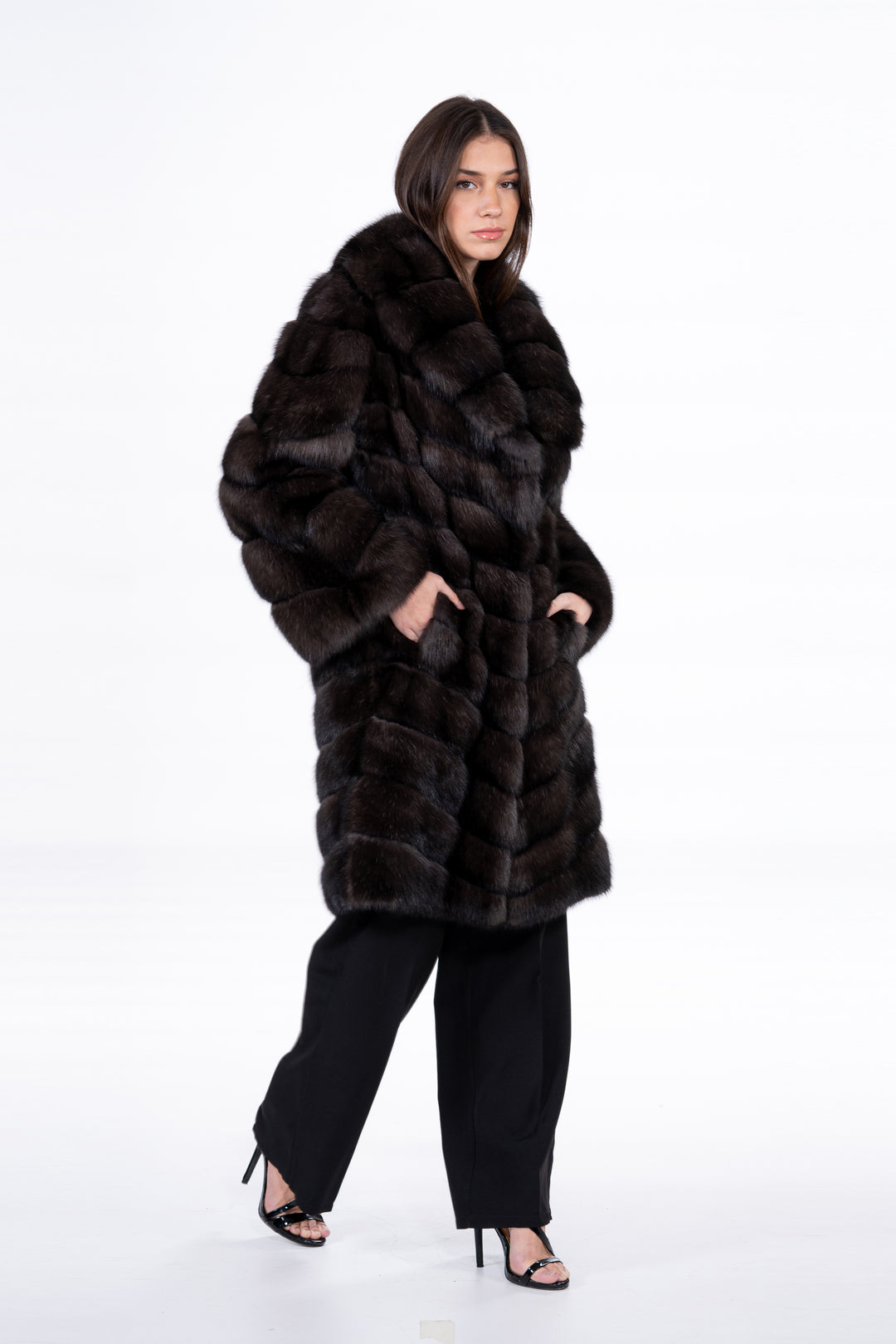 Premium Carbonio Russian sable fur coat for winter fashion