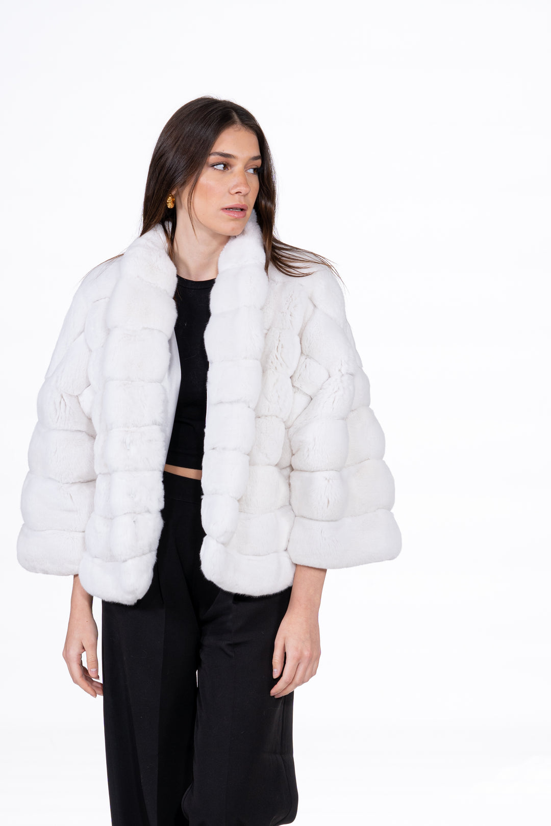 Premium Snow White Chinchilla fur coat for a sophisticated style by manzari