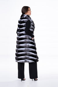 Manzari Natural Chinchilla fur coat for a timeless appeal