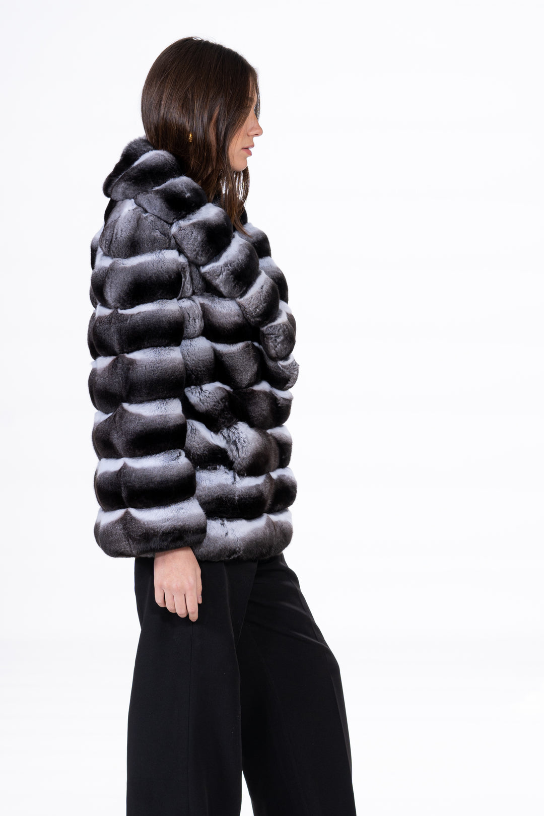 Manzari Natural Chinchilla fur coat for a timeless appeal