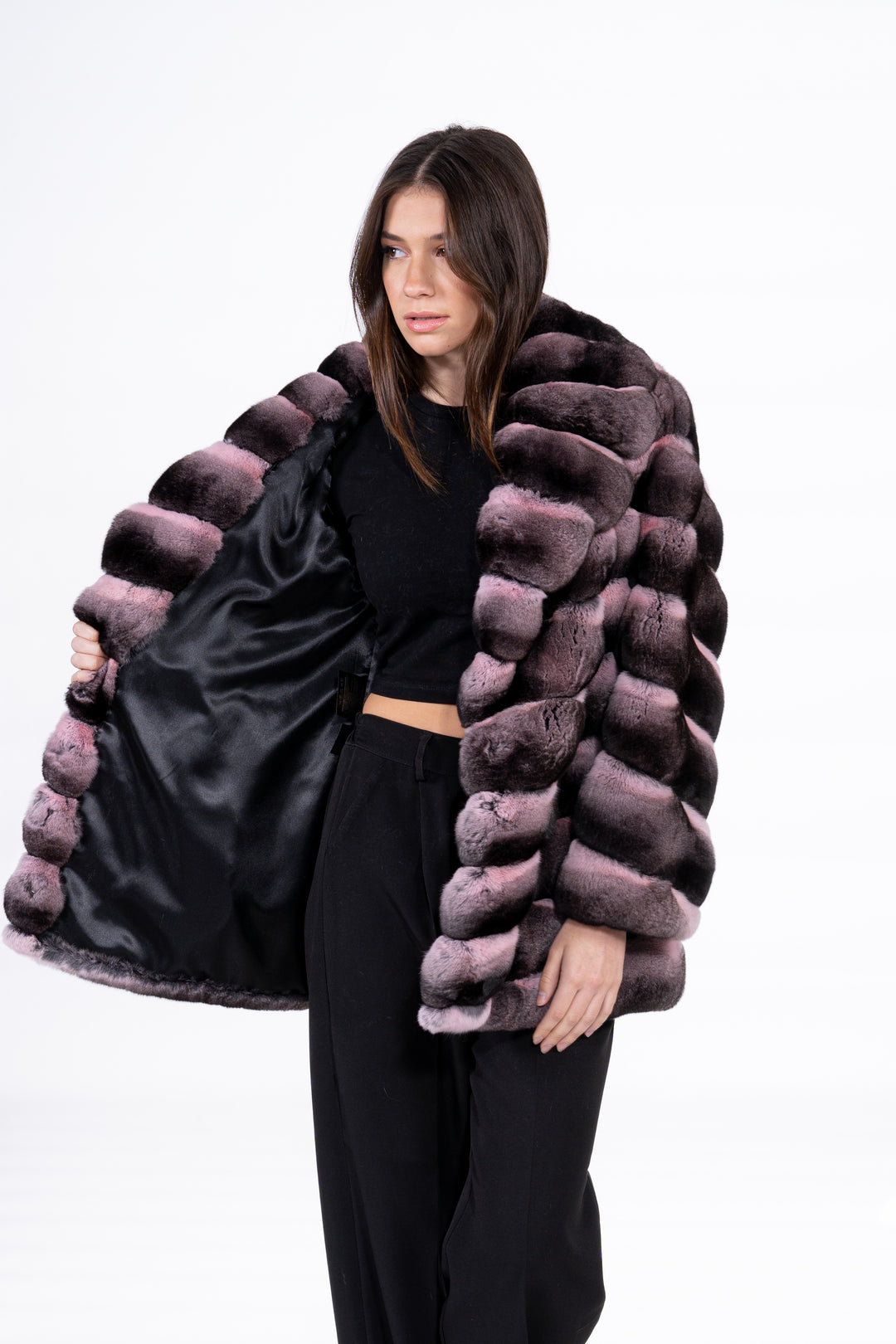 Manzari Pink Chinchilla fur coat with a modern touch