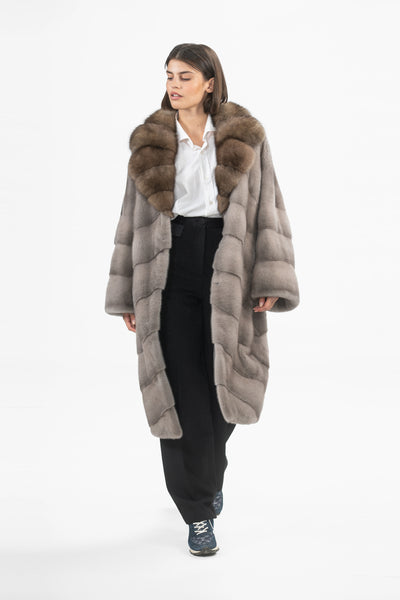 MINK COAT REVERSE V-SHAPPED COLAR TRIM