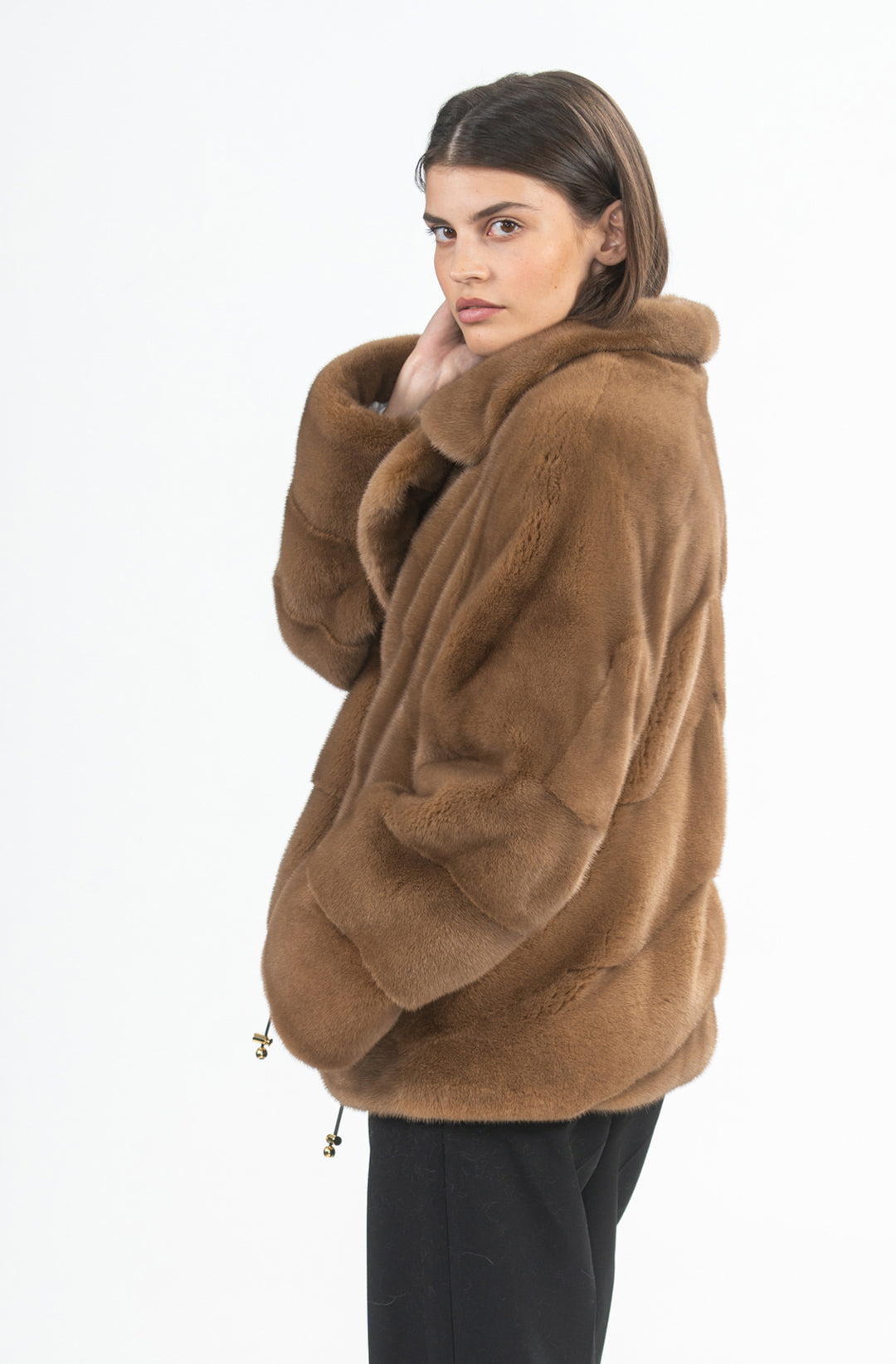 Manzari Mink fur coat for timeless elegance