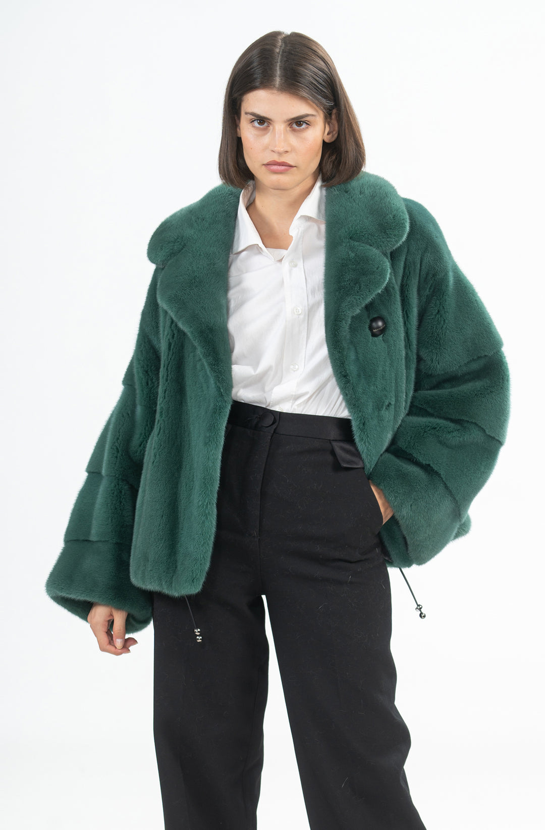 Manzari Mink fur coat for a timeless appeal