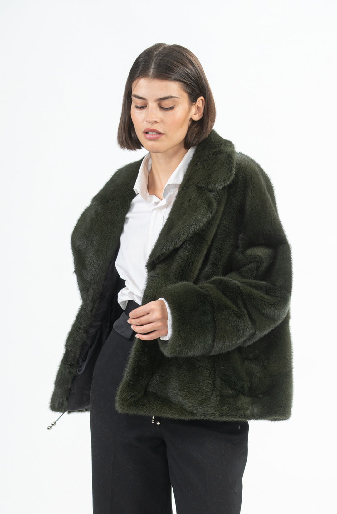 Manzari Mink fur coat for a timeless appeal