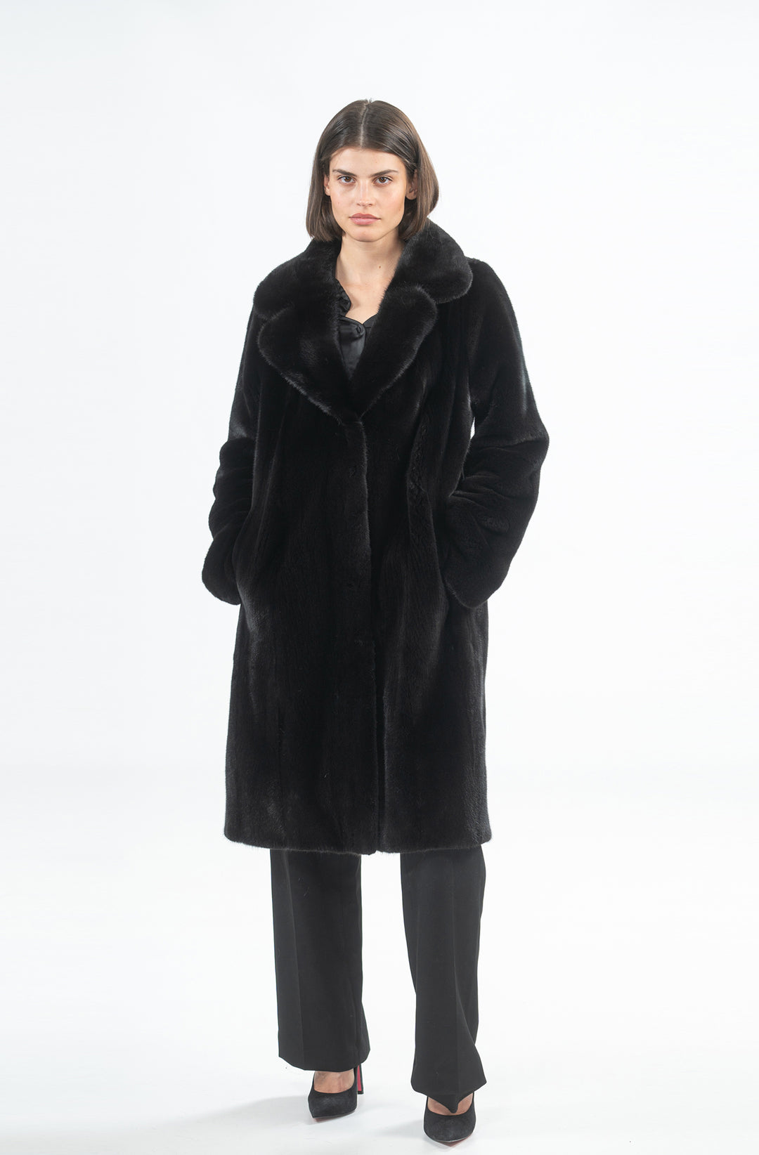 Elegant Mink fur coat for a refined look