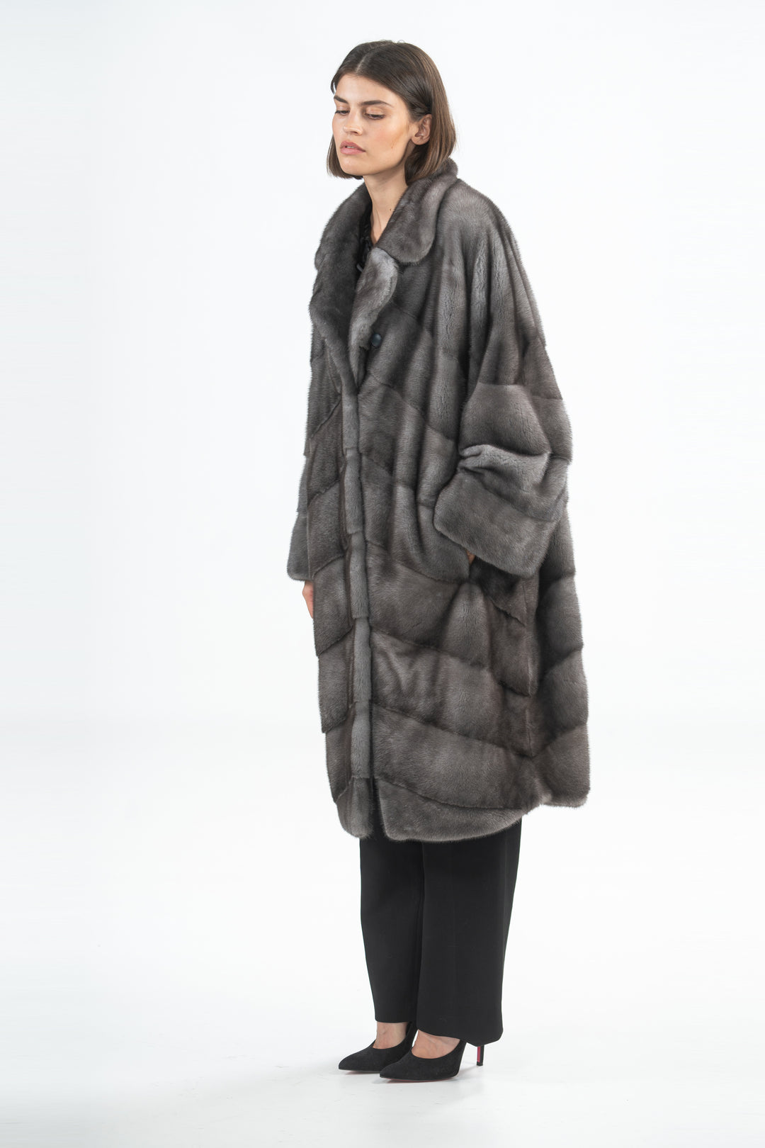 Exclusive Mink fur coat by manzari