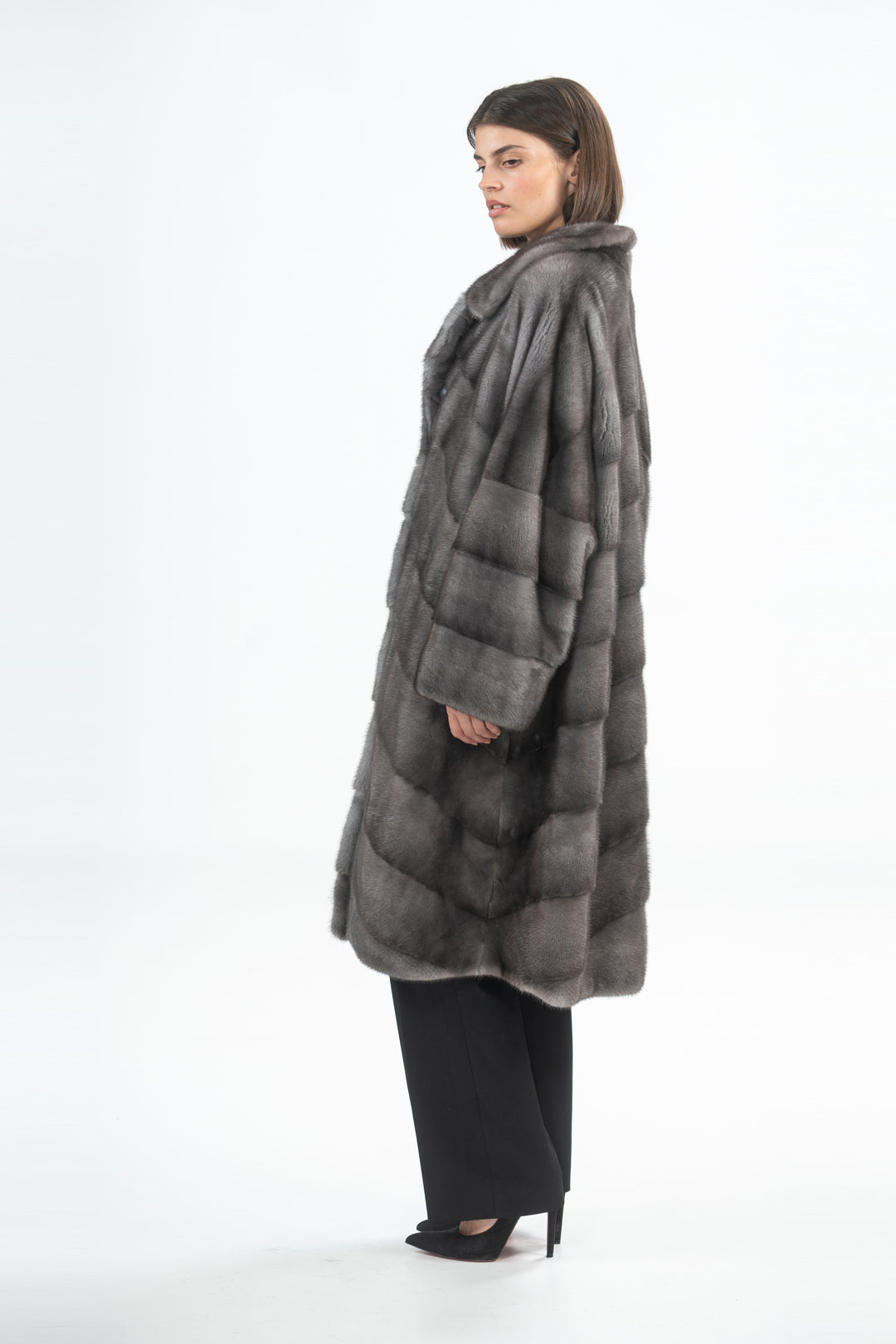 Classic Mink fur coat by manzari