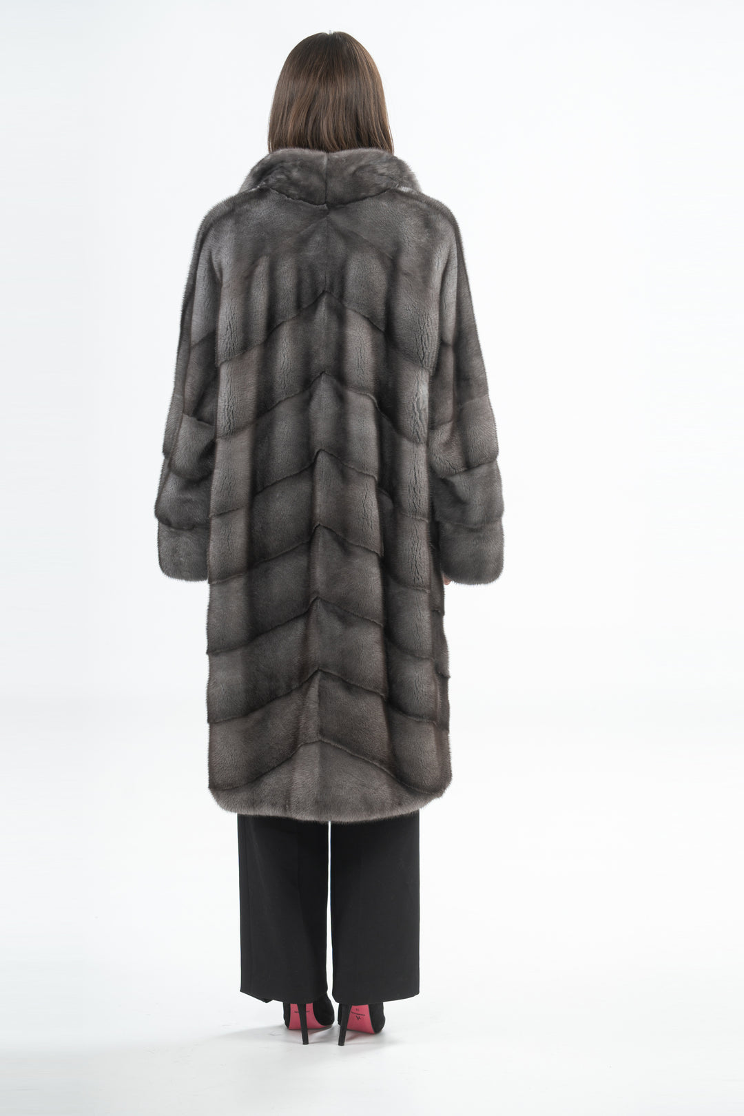 Elegant Mink fur coat for a refined look