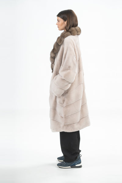 MINK COAT REVERSE V-SHAPPED COLAR TRIM