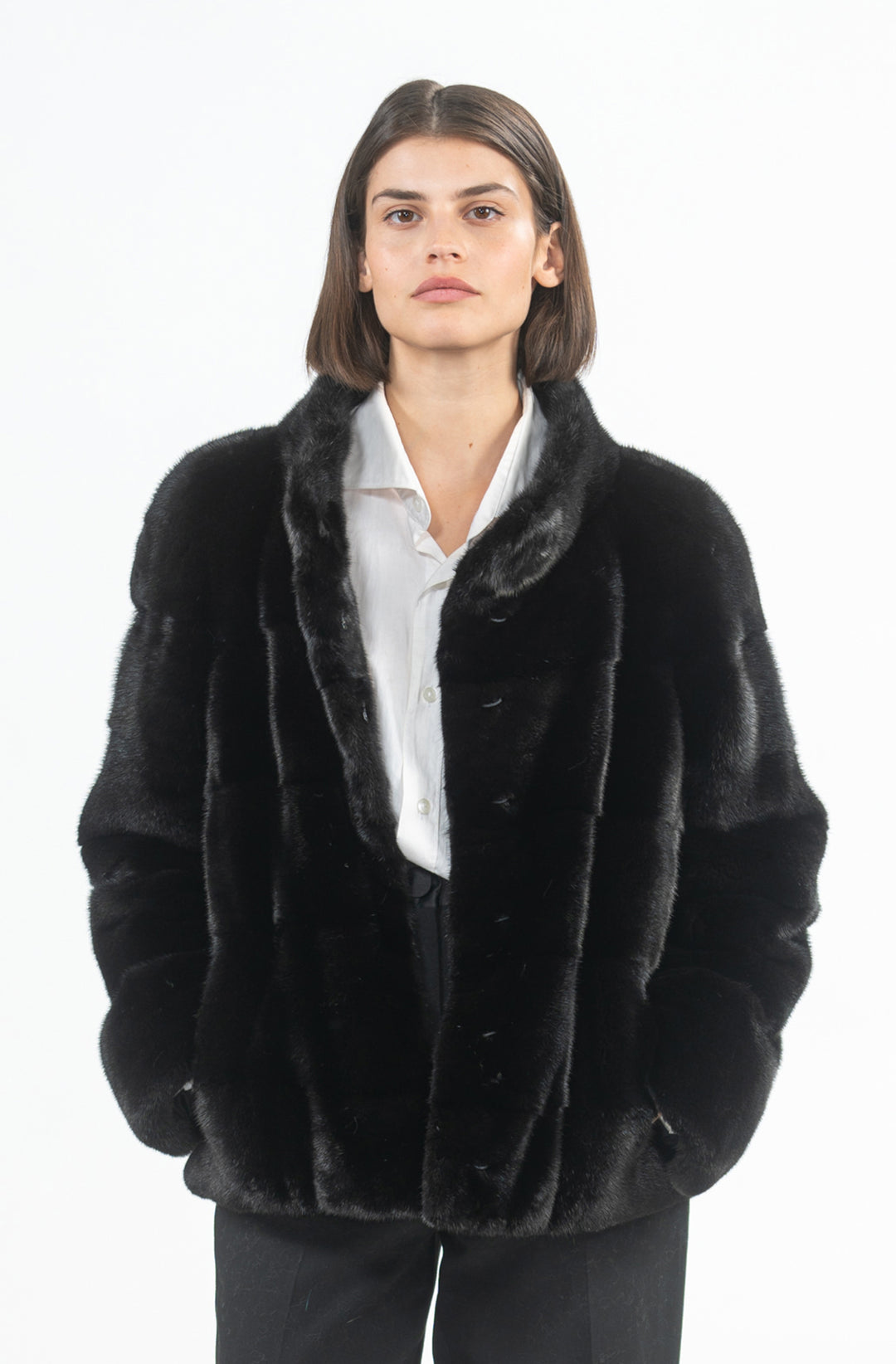 Manzari Mink fur coat for a timeless appeal