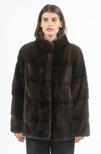 Manzari Mink fur coat for a timeless appeal