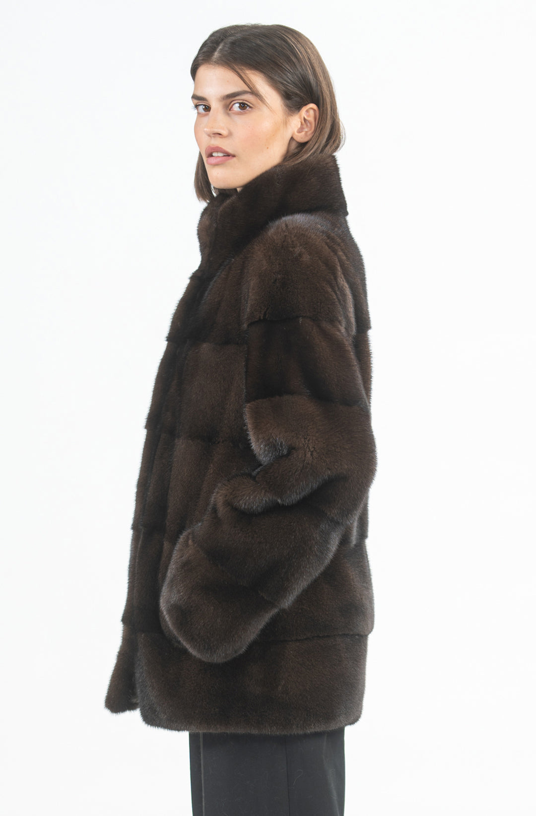 Manzari Mink fur coat for a timeless appeal